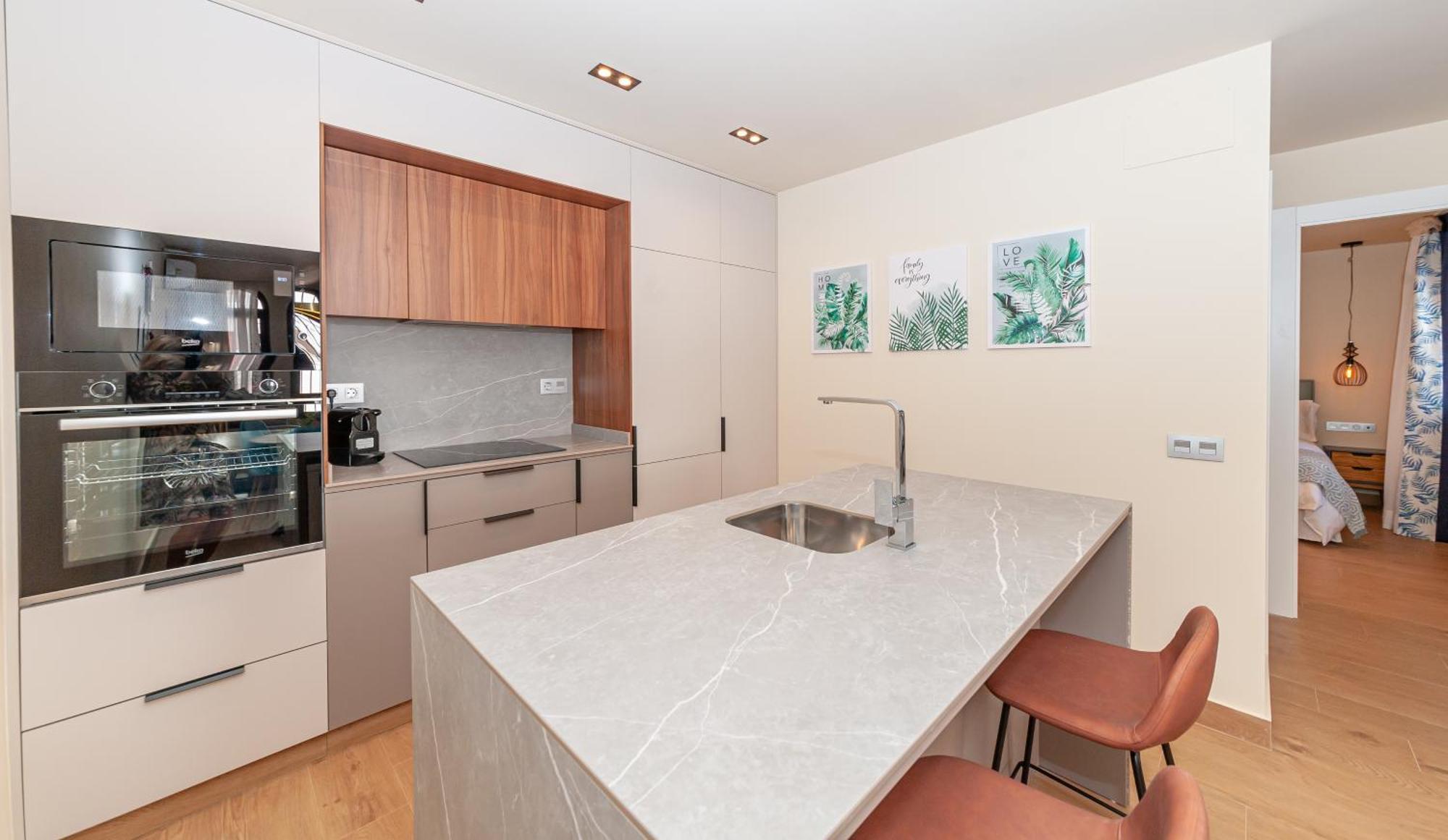 Pueblo Evita Premium Suites Benalmadena Bagian luar foto