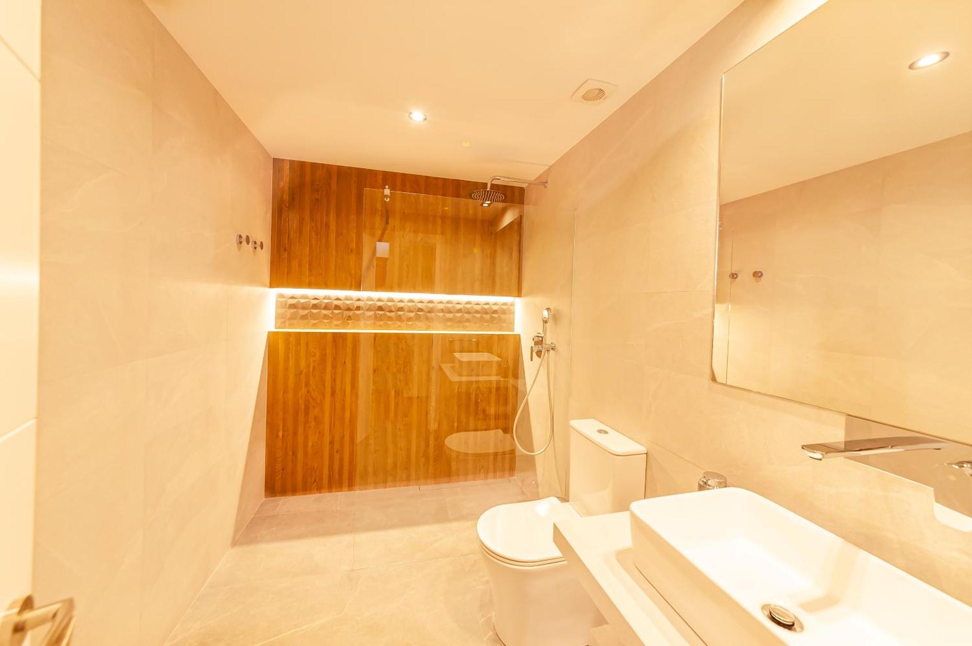 Pueblo Evita Premium Suites Benalmadena Bagian luar foto